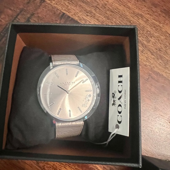 Coach Perry Metallic Leather Strap Watch - Picture 5 of 5